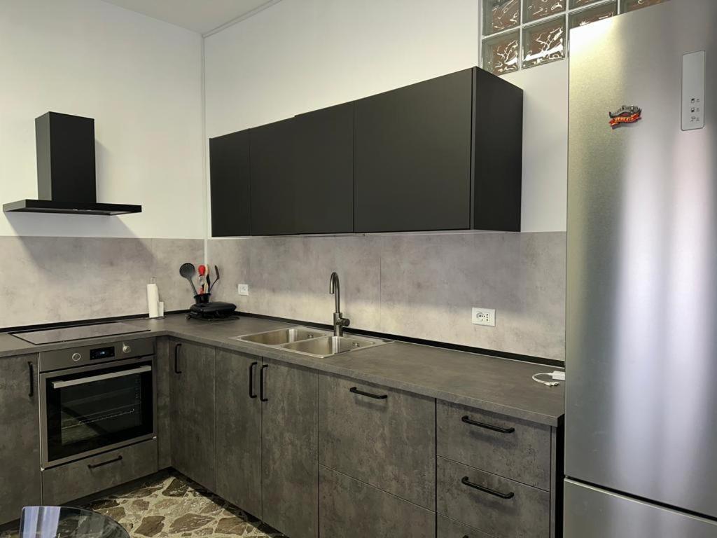 Lb&B Holiday Suite Downtown Bari Extérieur photo