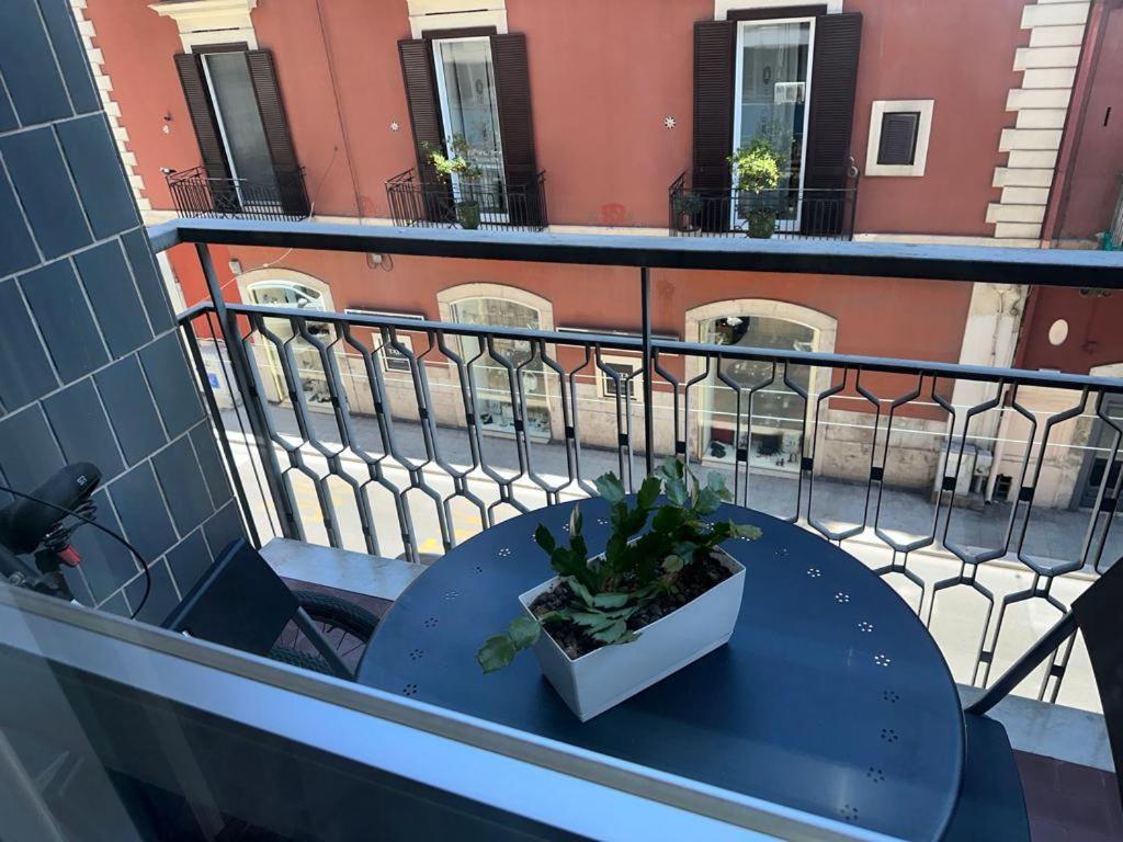 Lb&B Holiday Suite Downtown Bari Extérieur photo